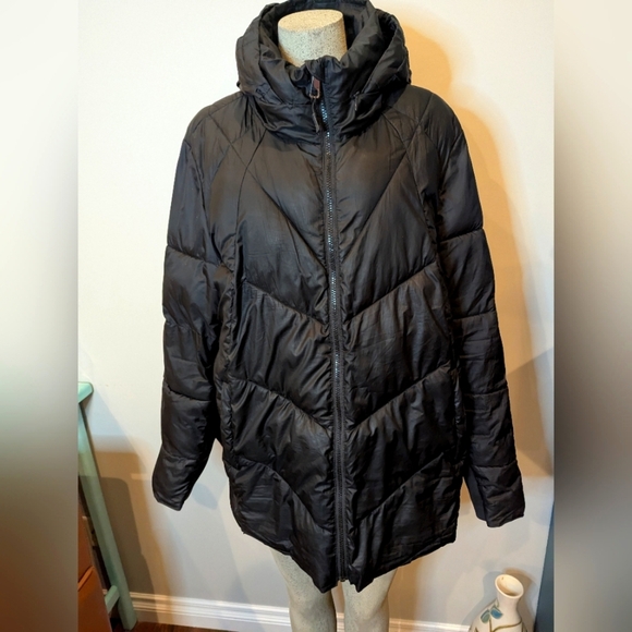Active Zone Lightweight Packable Women's Black Puffer Jacket 3 season Sz 2x - Picture 3 of 16